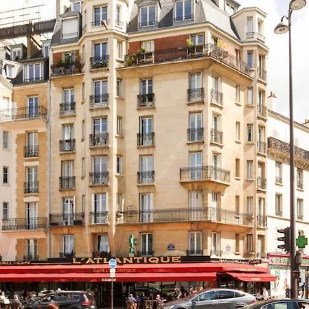 Beautiful Apartment With A View Of Eiffel Tower In Center Paris Exterior photo